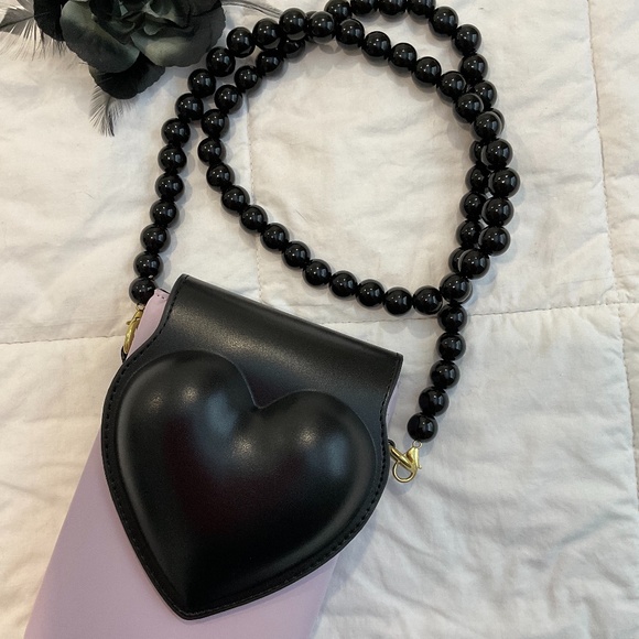 Crossbody Heart Bag - Picture 3 of 5